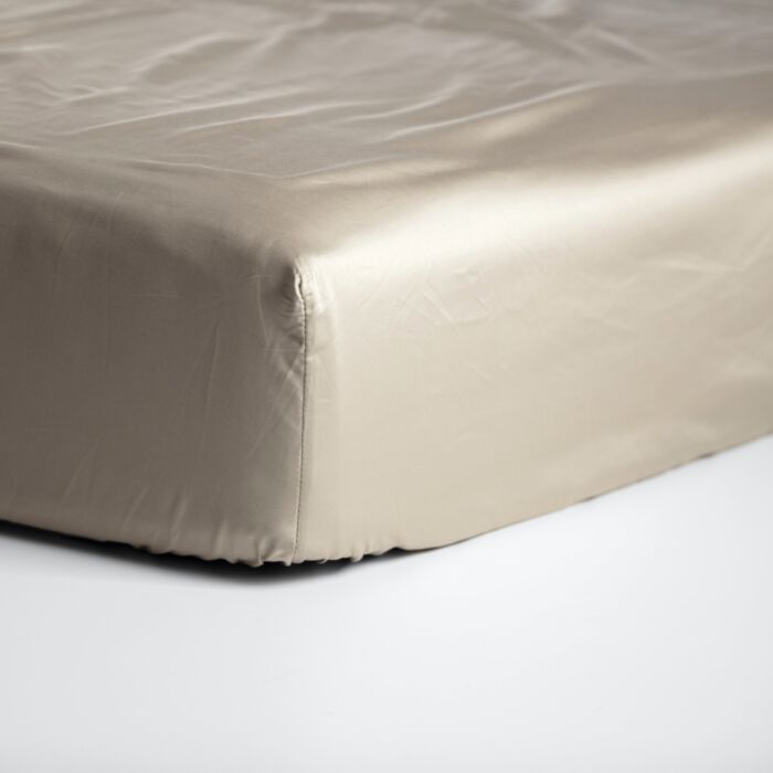 Cinderella Sundays hoeslaken 100x200cm satijn taupe (tot 25cm)