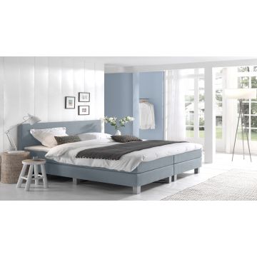 Comfort 2.0 vlakke boxspring 90x200cm lichtblauw